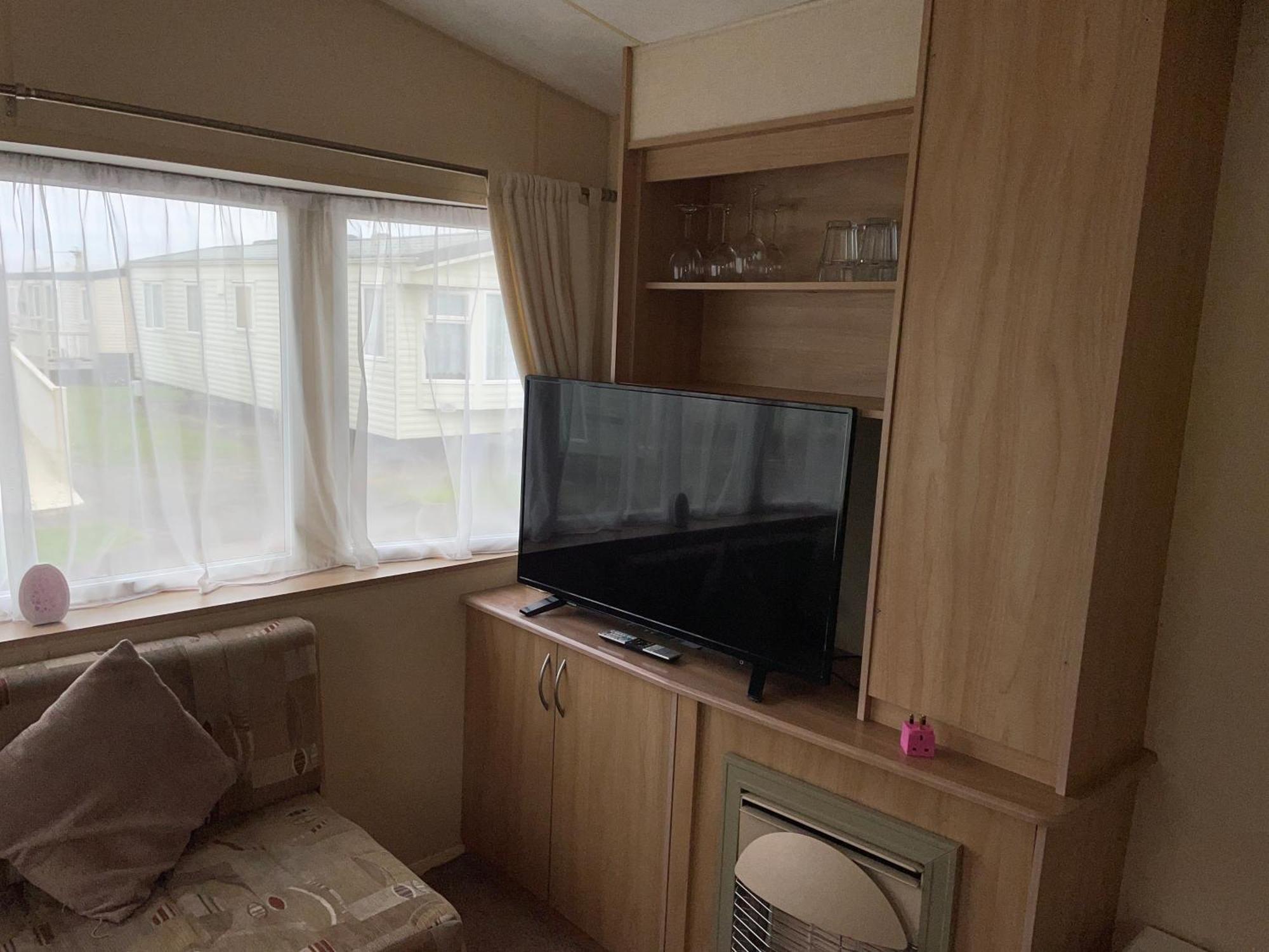 The Luxury Wolds Retreat 6 Berth 3 Bedrooms Beds Made For Arrival Wifi Ingoldmells Exterior foto